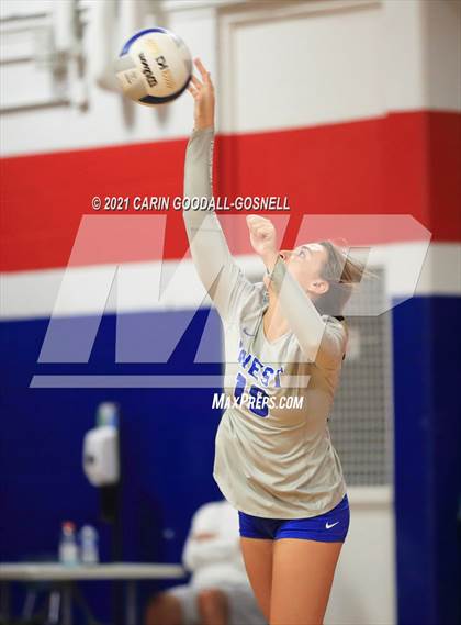 Thumbnail 1 in South Johnston @ West Carteret (NCHSAA Round 1) photogallery.