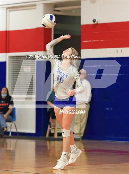 Thumbnail 1 in South Johnston @ West Carteret (NCHSAA Round 1) photogallery.