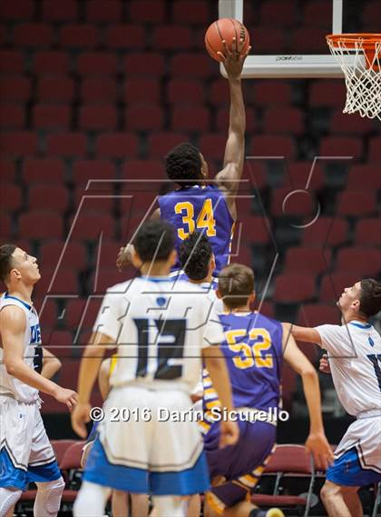 Thumbnail 1 in Sunnyside vs. Sunrise Mountain (AIA Division 2 Quarterfinal) photogallery.