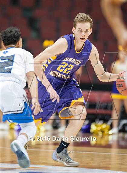 Thumbnail 3 in Sunnyside vs. Sunrise Mountain (AIA Division 2 Quarterfinal) photogallery.
