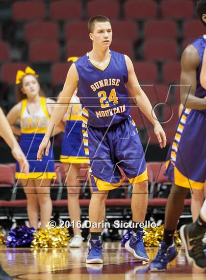 Thumbnail 3 in Sunnyside vs. Sunrise Mountain (AIA Division 2 Quarterfinal) photogallery.