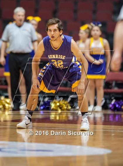 Thumbnail 3 in Sunnyside vs. Sunrise Mountain (AIA Division 2 Quarterfinal) photogallery.