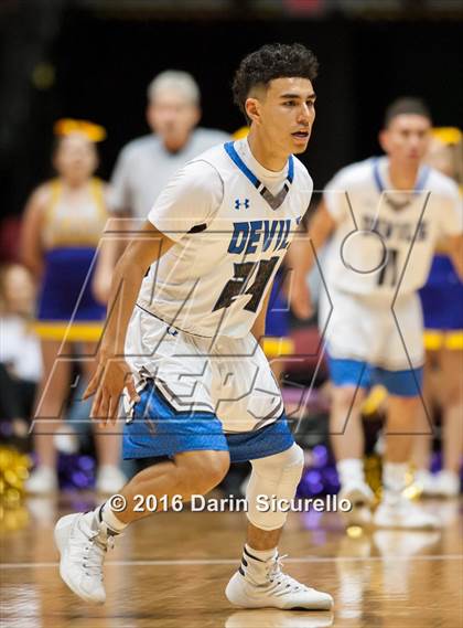 Thumbnail 3 in Sunnyside vs. Sunrise Mountain (AIA Division 2 Quarterfinal) photogallery.