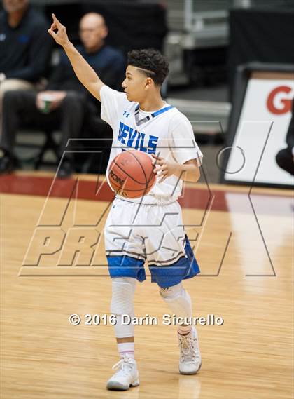 Thumbnail 2 in Sunnyside vs. Sunrise Mountain (AIA Division 2 Quarterfinal) photogallery.