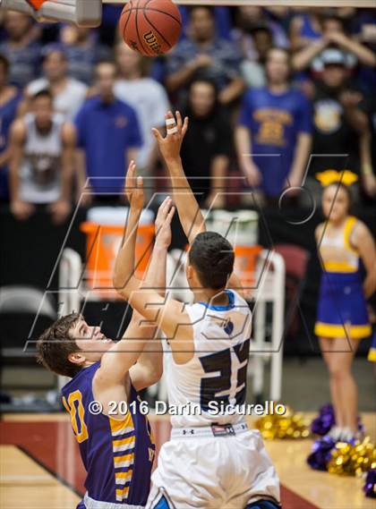Thumbnail 1 in Sunnyside vs. Sunrise Mountain (AIA Division 2 Quarterfinal) photogallery.