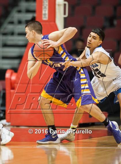 Thumbnail 3 in Sunnyside vs. Sunrise Mountain (AIA Division 2 Quarterfinal) photogallery.