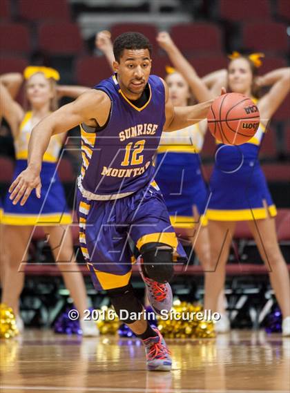 Thumbnail 3 in Sunnyside vs. Sunrise Mountain (AIA Division 2 Quarterfinal) photogallery.