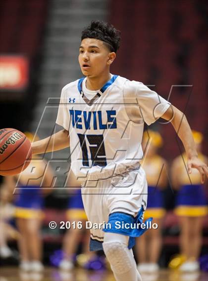 Thumbnail 3 in Sunnyside vs. Sunrise Mountain (AIA Division 2 Quarterfinal) photogallery.