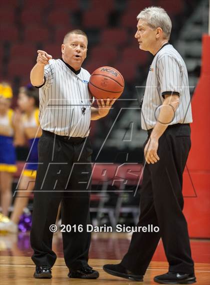 Thumbnail 2 in Sunnyside vs. Sunrise Mountain (AIA Division 2 Quarterfinal) photogallery.