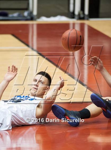 Thumbnail 2 in Sunnyside vs. Sunrise Mountain (AIA Division 2 Quarterfinal) photogallery.