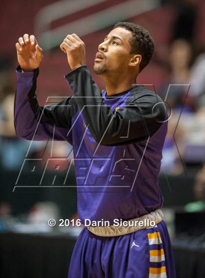 Thumbnail 3 in Sunnyside vs. Sunrise Mountain (AIA Division 2 Quarterfinal) photogallery.