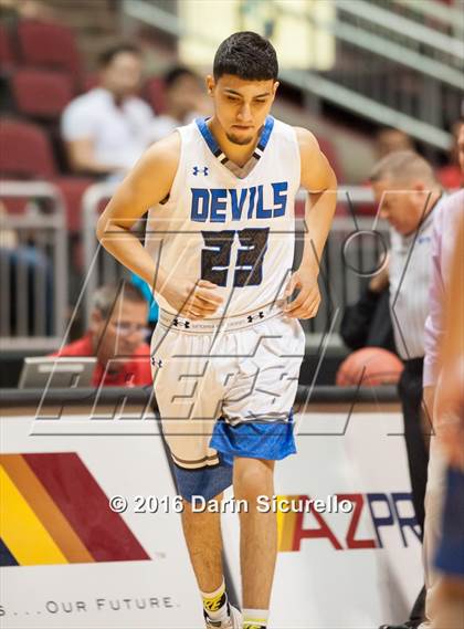 Thumbnail 3 in Sunnyside vs. Sunrise Mountain (AIA Division 2 Quarterfinal) photogallery.