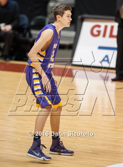 Thumbnail 3 in Sunnyside vs. Sunrise Mountain (AIA Division 2 Quarterfinal) photogallery.