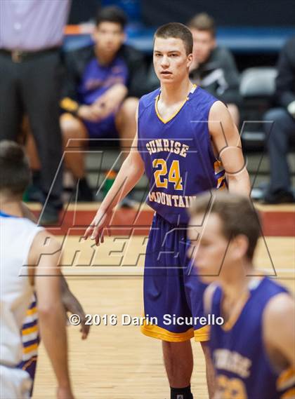 Thumbnail 3 in Sunnyside vs. Sunrise Mountain (AIA Division 2 Quarterfinal) photogallery.