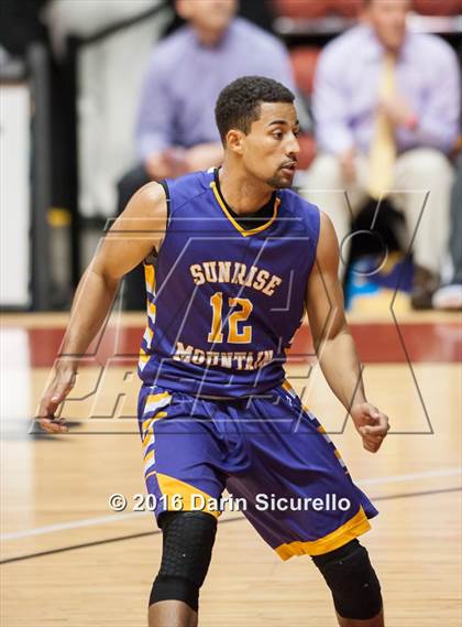 Thumbnail 2 in Sunnyside vs. Sunrise Mountain (AIA Division 2 Quarterfinal) photogallery.