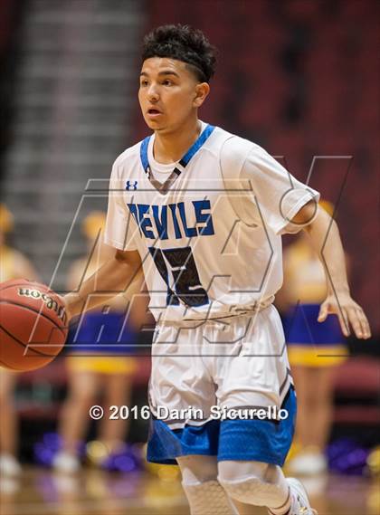 Thumbnail 2 in Sunnyside vs. Sunrise Mountain (AIA Division 2 Quarterfinal) photogallery.