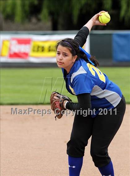 Thumbnail 3 in Alhambra vs. Terra Linda (CIF NCS D3 Final) photogallery.