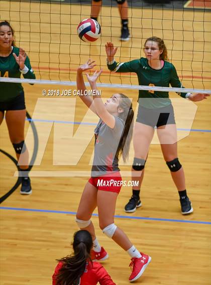 Thumbnail 1 in Rowe [Nikki] vs Lee [Robert E.] (NEISD Volleyball Tournament) photogallery.