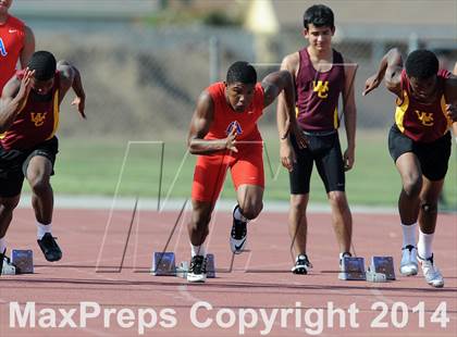 Thumbnail 3 in Los Altos @ West Covina Boys Varsity Track & Field photogallery.