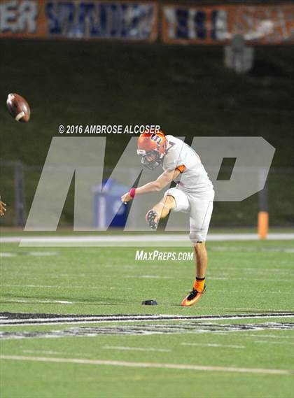 Thumbnail 1 in Seven Lakes @ Mayde Creek photogallery.