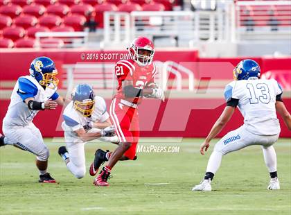 Thumbnail 3 in Santa Clara vs Saratoga (Levi's Stadium Series) photogallery.