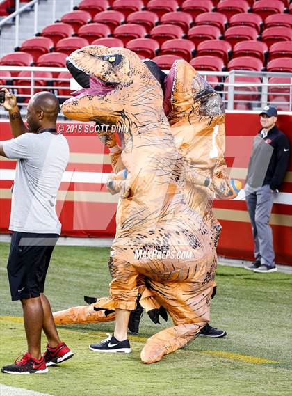 Thumbnail 3 in Santa Clara vs Saratoga (Levi's Stadium Series) photogallery.