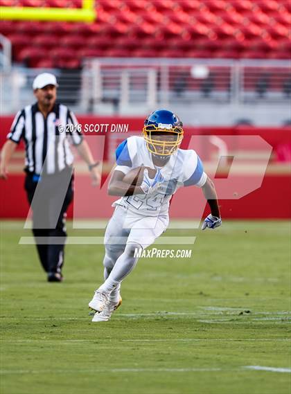 Thumbnail 3 in Santa Clara vs Saratoga (Levi's Stadium Series) photogallery.