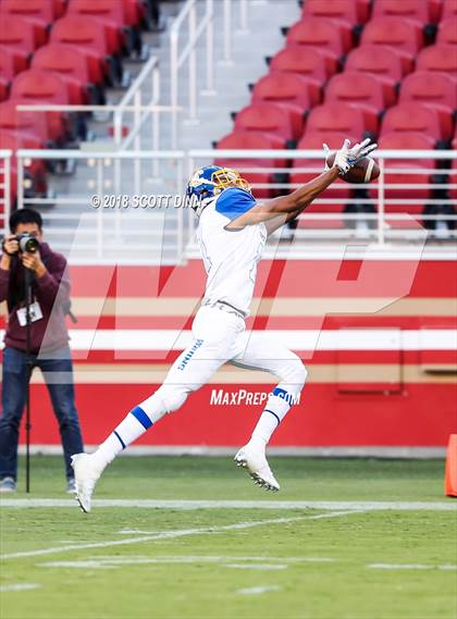Thumbnail 2 in Santa Clara vs Saratoga (Levi's Stadium Series) photogallery.