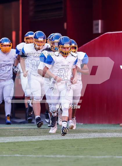 Thumbnail 3 in Santa Clara vs Saratoga (Levi's Stadium Series) photogallery.