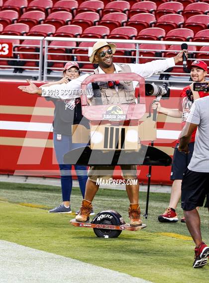 Thumbnail 2 in Santa Clara vs Saratoga (Levi's Stadium Series) photogallery.