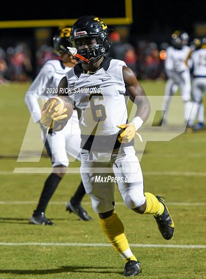 Thumbnail 1 in Dillon @ Gilbert (SCHSL Class AAA Second Round Playoff) photogallery.