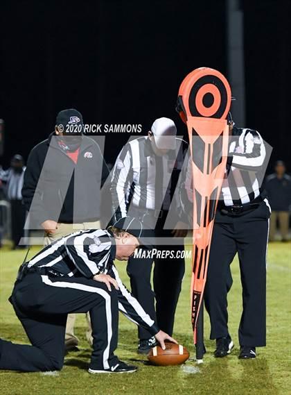 Thumbnail 3 in Dillon @ Gilbert (SCHSL Class AAA Second Round Playoff) photogallery.
