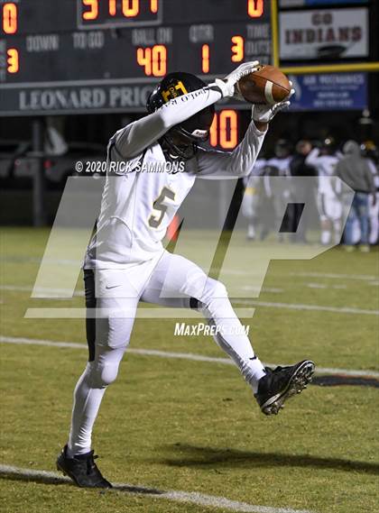 Thumbnail 2 in Dillon @ Gilbert (SCHSL Class AAA Second Round Playoff) photogallery.