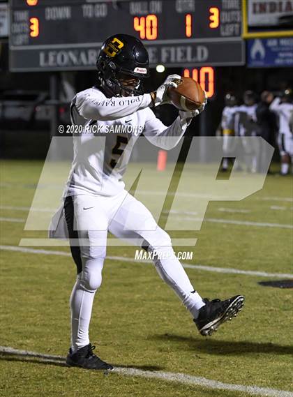 Thumbnail 1 in Dillon @ Gilbert (SCHSL Class AAA Second Round Playoff) photogallery.