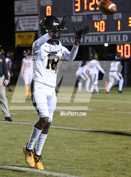 Thumbnail 3 in Dillon @ Gilbert (SCHSL Class AAA Second Round Playoff) photogallery.