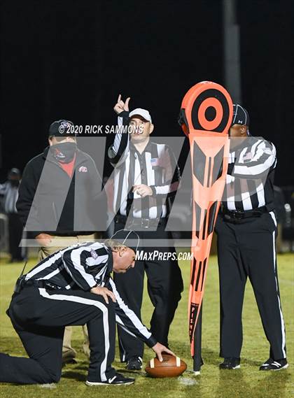 Thumbnail 1 in Dillon @ Gilbert (SCHSL Class AAA Second Round Playoff) photogallery.