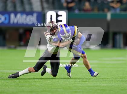 Thumbnail 1 in Whitesboro vs. Brock (UIL 3A Region Final) photogallery.