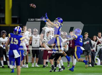 Thumbnail 3 in Whitesboro vs. Brock (UIL 3A Region Final) photogallery.