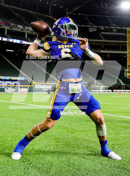 Thumbnail 1 in Whitesboro vs. Brock (UIL 3A Region Final) photogallery.