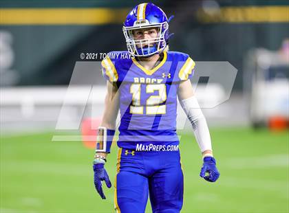 Thumbnail 2 in Whitesboro vs. Brock (UIL 3A Region Final) photogallery.
