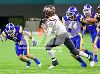 Thumbnail 2 in Whitesboro vs. Brock (UIL 3A Region Final) photogallery.