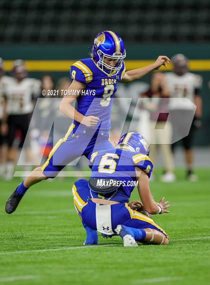 Thumbnail 3 in Whitesboro vs. Brock (UIL 3A Region Final) photogallery.
