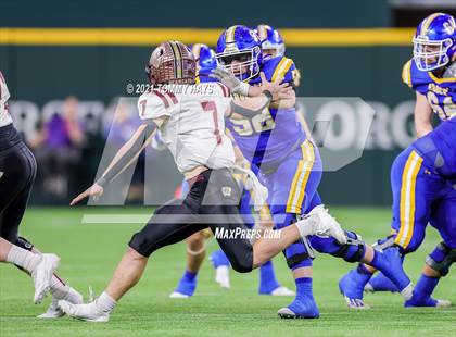 Thumbnail 2 in Whitesboro vs. Brock (UIL 3A Region Final) photogallery.