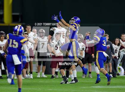 Thumbnail 2 in Whitesboro vs. Brock (UIL 3A Region Final) photogallery.