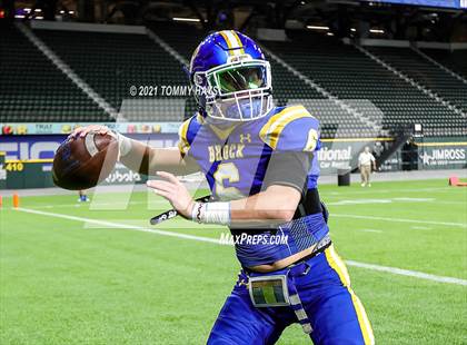 Thumbnail 3 in Whitesboro vs. Brock (UIL 3A Region Final) photogallery.