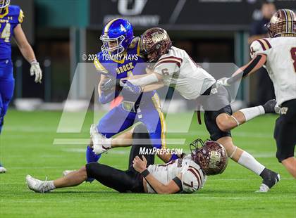 Thumbnail 2 in Whitesboro vs. Brock (UIL 3A Region Final) photogallery.