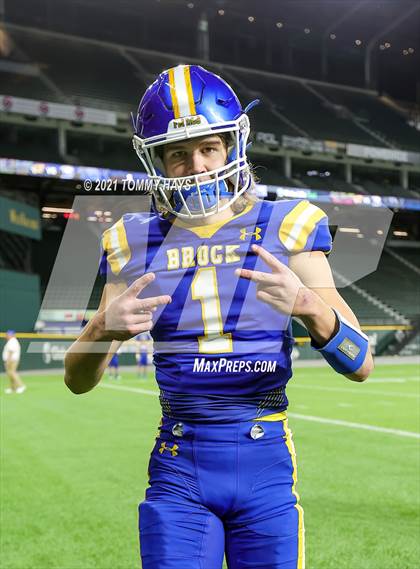 Thumbnail 1 in Whitesboro vs. Brock (UIL 3A Region Final) photogallery.