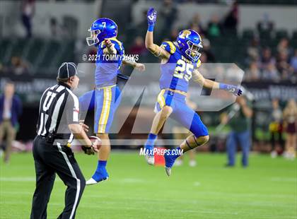 Thumbnail 3 in Whitesboro vs. Brock (UIL 3A Region Final) photogallery.