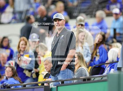 Thumbnail 2 in Whitesboro vs. Brock (UIL 3A Region Final) photogallery.