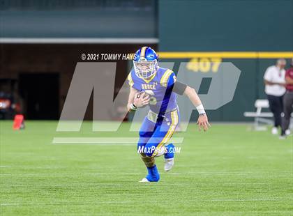 Thumbnail 2 in Whitesboro vs. Brock (UIL 3A Region Final) photogallery.